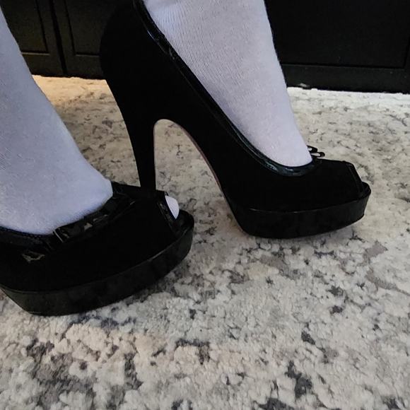 Red Valentino peep-toe heels - Picture 14 of 14